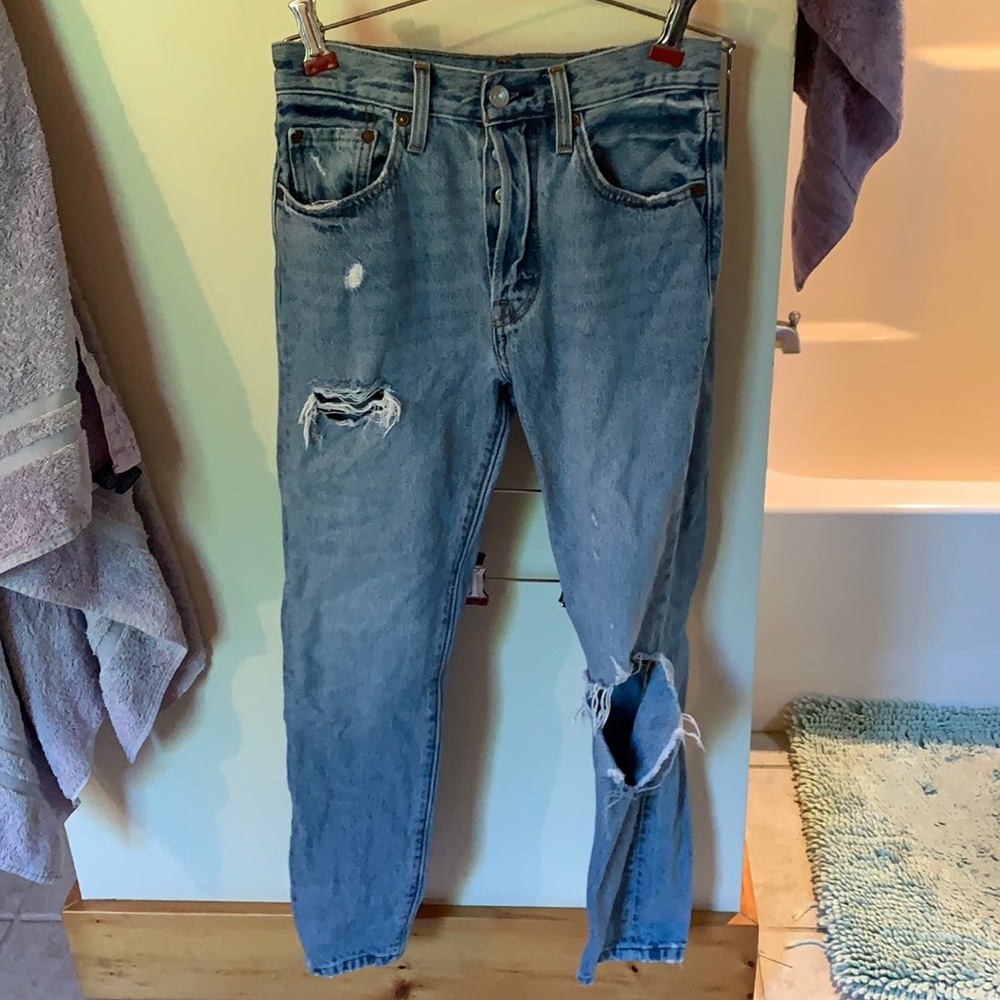 Levi’s straight leg 501 jeans